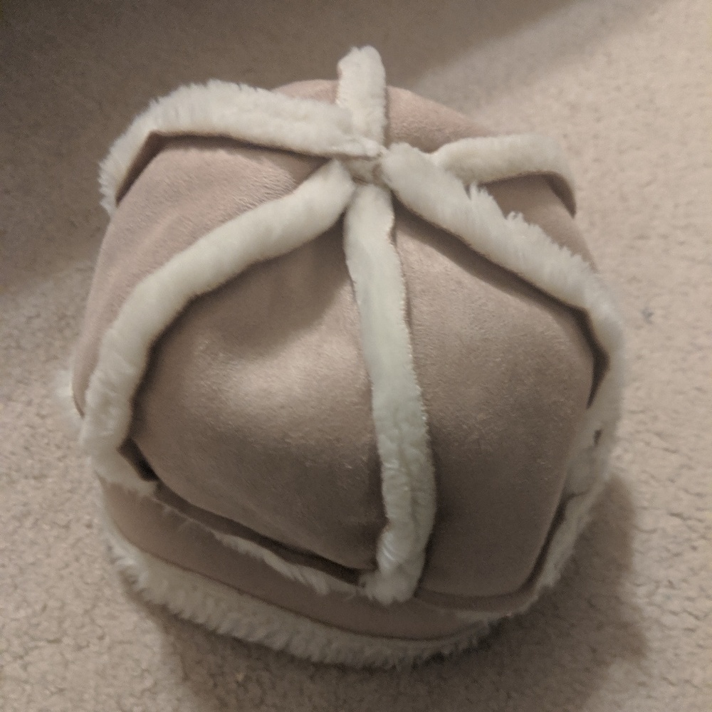 Boy's hat 6-12 months